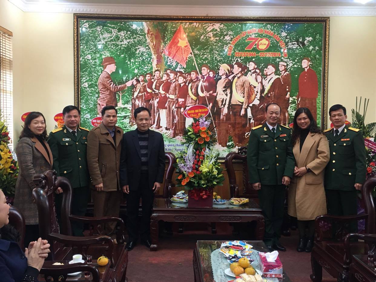 Đ/c Nông Thanh Tùng, Phó Chủ tịch HĐND tỉnh thăm và chúc mừng Bộ chỉ huy Quân sự tỉnh