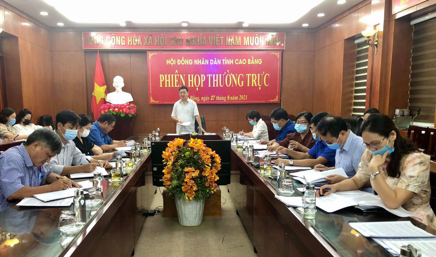 rưởng Ban Kinh tế - Ngân sách HĐND tỉnh La Văn Hồng phát biểu kết luận buổi giám sát.