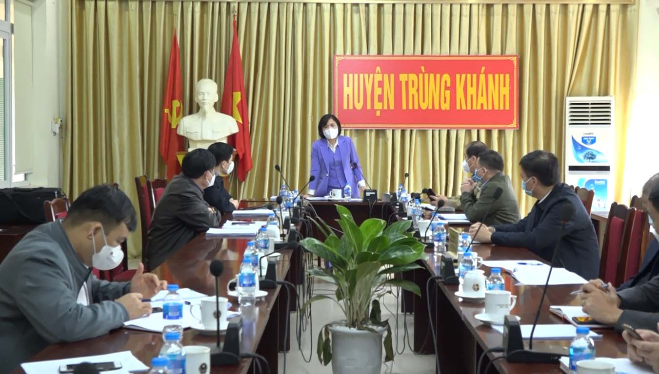 Ban Kinh tế - Ngân sách làm việc tại UBND huyện Trùng Khánh