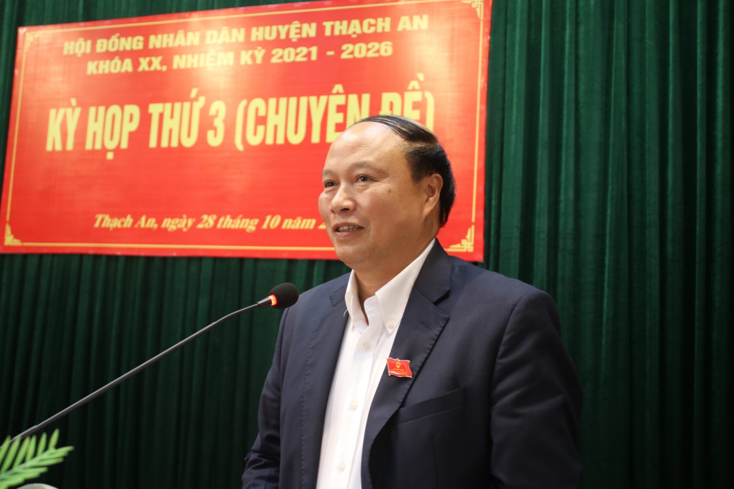 Phó Chủ tịch HĐND tỉnh Hoàng Văn Thạch phát biểu tại kỳ họp thứ 3 (chuyên đề), HĐND huyện Thạch An