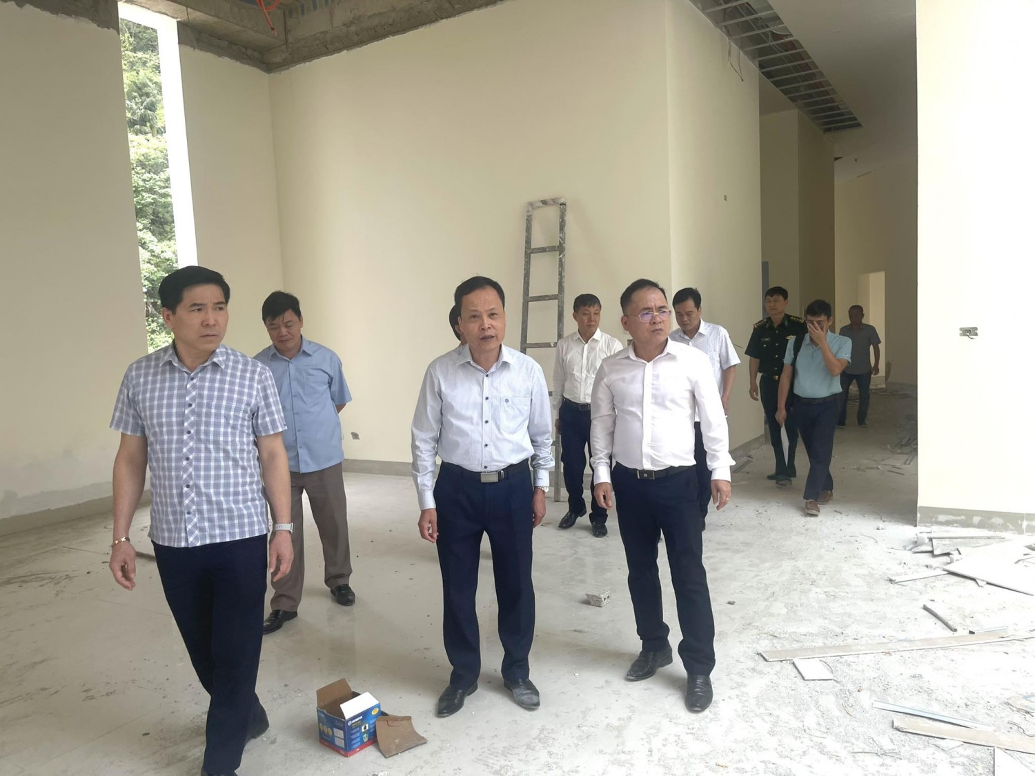 Thường trực HĐND tỉnh Cao Bằng khảo sát tiến độ thi công  dự án Trạm kiểm soát liên hợp cửa khẩu Sóc Giang, Hà Quảng