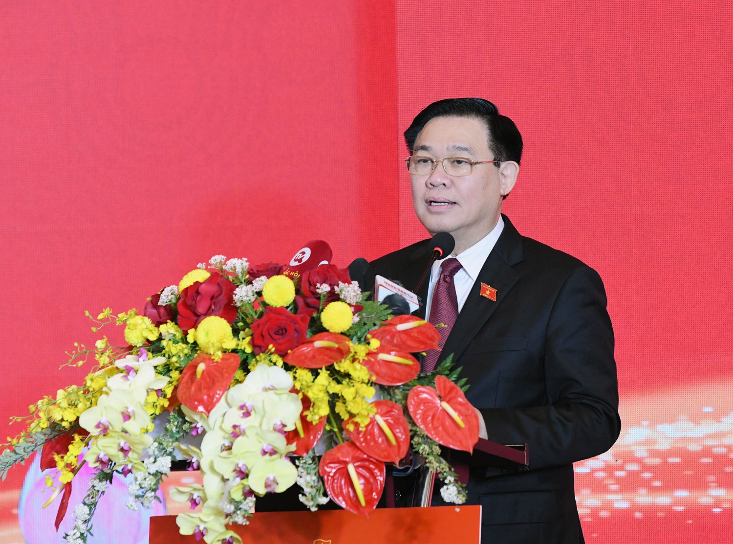 Chủ tịch Quốc hội Vương Đình Huệ phát biểu bế mạc hội nghị. Ảnh: Lâm Hiển