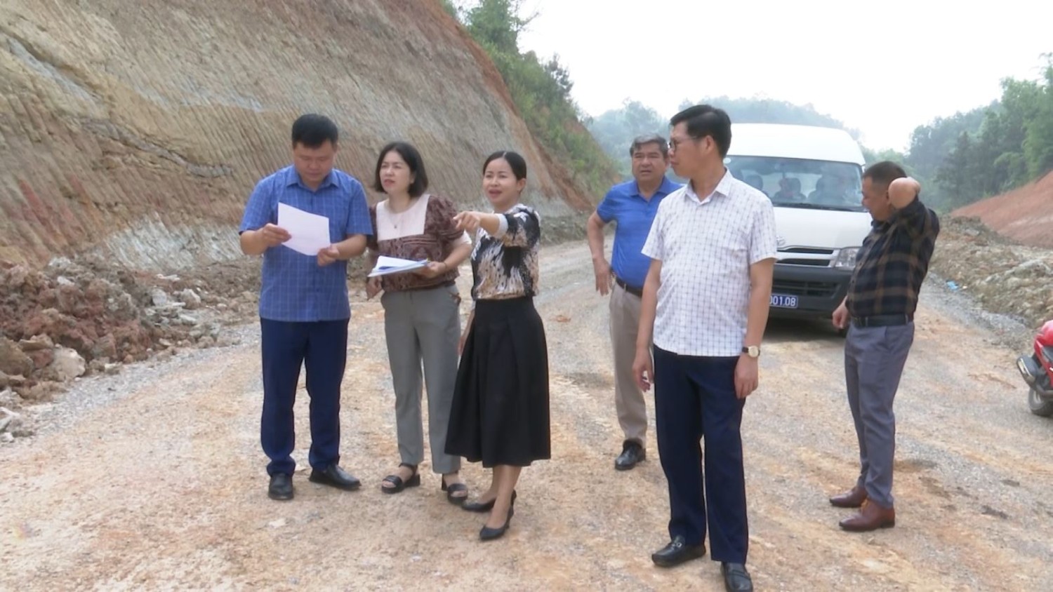 Tổ đại biểu HĐND tỉnh đơn vị thành phố Cao Bằng khảo sát kết quả giải quyết ý kiến, kiến nghị của cử tri